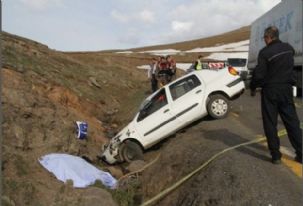 Ardahan-Şavşat yolunda  meydana gelen kazada 1 bayan yaşamını yitirdi