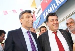 CHP Ardahan Milletvekili adayı Öztürk Yılmaz, çocukluk ve  gençliğinin geçtiği topraklara hizmet için geldiğini söyledi