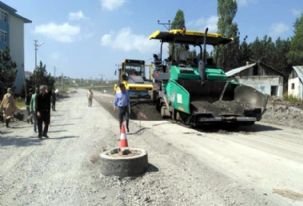 Göle'de sıcak asfalt çalışması başladı