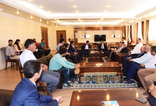 AK Parti Ardahan İl Teşkilatından Vali Bilmez' e ziyaret