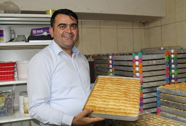 Dolar bozdurana bayram tatlısı bedava 